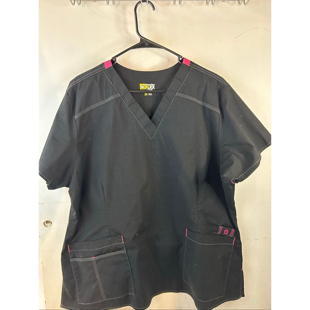Wonder wink flex scrub top 2x black‎ pink trim rn#132653